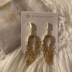 NWT  Kendra Scott Gold Ryder Draped Chain earrings